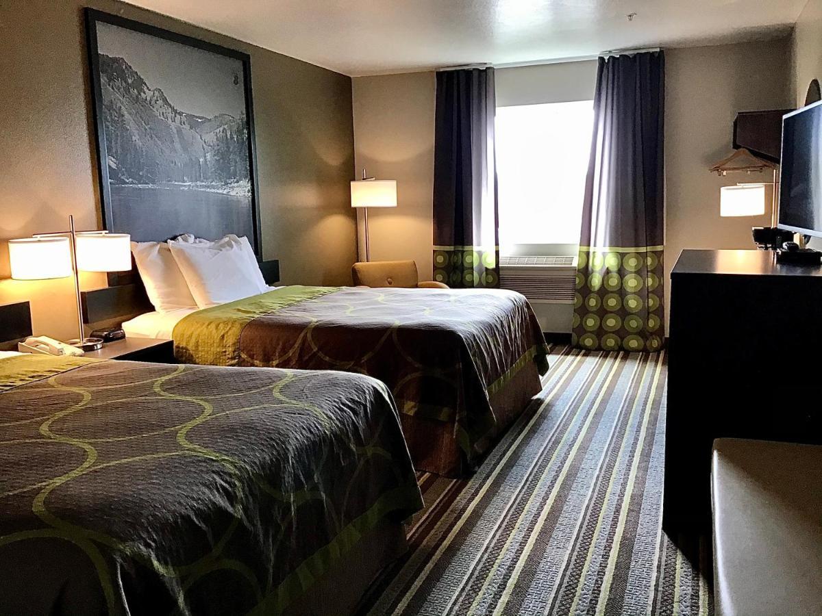 Super 8 By Wyndham Super 8 Blackfoot Eksteriør billede