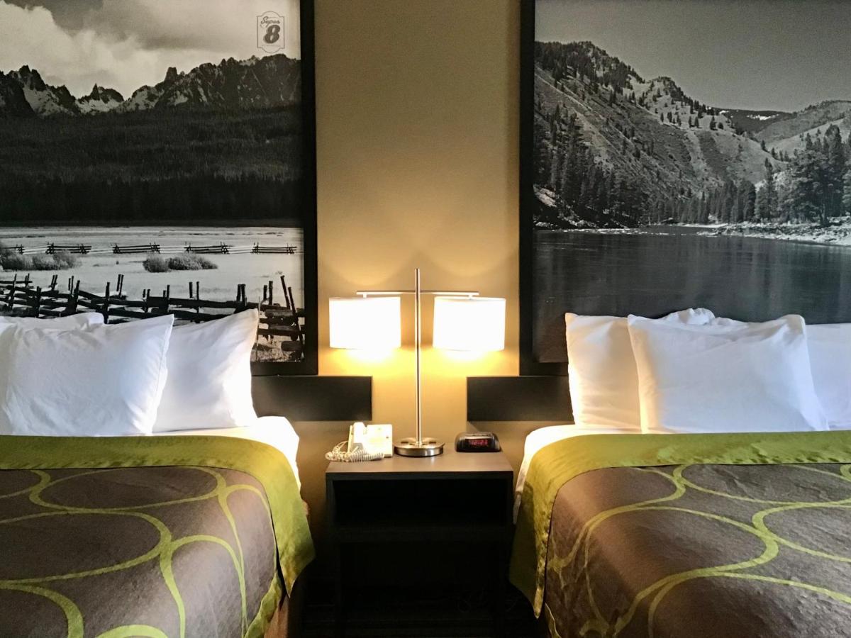 Super 8 By Wyndham Super 8 Blackfoot Eksteriør billede
